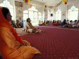 Prayer Service in Temple By The Sea, Trinidad, Caribbean Lámina fotográfica por Greg Johnston