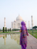 Hindu Woman at Taj Mahal, Agra, India Photographic Print by Bill Bachmann