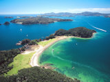 Motuarohia Island, Roberton Island, Bay of Islands, Northland, New Zealand Lámina fotográfica por David Wall Motuarohia Island, Roberton Island, Bay of Islands, Northland, New Zealand Lámina fotográfica por David Wall