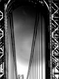 Looking up to Tower on the George Washington Bridge Impressão fotográfica por Margaret Bourke-White Looking up to Tower on the George Washington Bridge Impressão fotográfica por Margaret Bourke-White