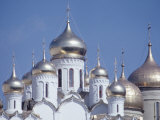 Exterior Views of Kremlin Church with Rounded Gold and White Towers Lámina fotográfica por Bill Eppridge Exterior Views of Kremlin Church with Rounded Gold and White Towers Lámina fotográfica por Bill Eppridge