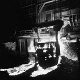 Manufacturing Steel Lámina fotográfica por Fritz Goro Manufacturing Steel Lámina fotográfica por Fritz Goro