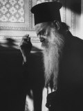 Patriarch Athenagoras at Daily Early Morning Prayer in His Private Chapel Fotografisk trykk av Carlo Bavagnoli
