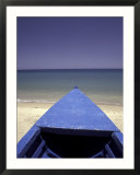 Boat on Pinney Beach, Nevis, Caribbean Poster par Robin Hill
