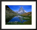 Matterhorn and the Riffelsee, Valais, Switzerland Affiches par Gareth McCormack