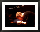 Chris Martin,chanteur de Coldplay, Concert "One Big No" contre la guerre en Irak, Shepherds Bush Empire, Londres, mars 2003 Posters