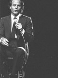 Julio Iglesias on Stage Lámina fotográfica de primera calidad