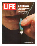 Marijuana, Man with Joint by his Mouth, October 31, 1969 Photographie par Co Rentmeester