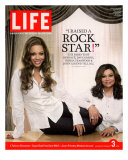 Portrait of Pop Music Star Beyonce and Mother Tina Knowles at Home, February 3, 2006 Photographie par Karina Taira