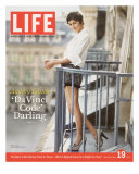 French Actress Audrey Tautou Outdoors on a Balcony in Paris, May 19, 2006 Photographie par Greg Kadel