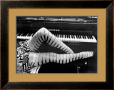 Pernas de piano Posters por Ben Christopher