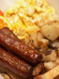 Close-Up of Traditional Breakfast Foods Including Sausage and Eggs Lámina fotográfica Close-Up of Traditional Breakfast Foods Including Sausage and Eggs Lámina fotográfica