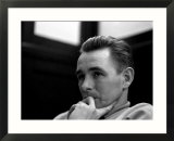Derby Manager Brian Clough Ponders League Cup Morning After His Team's Success at Baseball Ground Gerahmter Fotografie-Druck