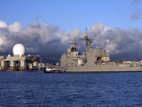 Sea Based X-Band Radar Dome Modeled by the Setting Sun at Pearl Harbor Naval Shipyard Photographie par Stocktrek Images 