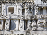 Frieze, 130Ft High El Castillo, Xunantunich Ruins, San Ignacio, Belize Photographie par Jane Sweeney