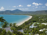 Four Mile Beach and Trinity Bay, Port Douglas, North Coast, Queensland, Australia Photographie par Walter Bibikow