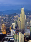 Petronas Towers, Kuala Lumpur, Malaysia Lámina fotográfica por Gavin Hellier