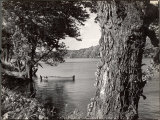 Boat Landing on the Banks of the Hudson River Lámina fotográfica por Margaret Bourke-White Boat Landing on the Banks of the Hudson River Lámina fotográfica por Margaret Bourke-White