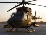 OH-58D Kiowa During Sunset Lámina fotográfica por Stocktrek Images