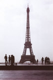 Eiffel Tower B&W Posters por Sree Vardham