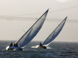Two Sailboats Race Upwind Towards the Golden Gate Bridge, San Francisco Bay, California Fotografisk trykk av Skip Brown