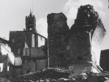 Ruins of Houses on Via Porta Rossa Bombed During the Second World War, Florence Lámina fotográfica por Vincenzo Balocchi Ruins of Houses on Via Porta Rossa Bombed During the Second World War, Florence Lámina fotográfica por Vincenzo Balocchi