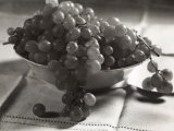 Grapes in the Fruit Bowl Fotografisk trykk av Alessandro Bencini Grapes in the Fruit Bowl Fotografisk trykk av Alessandro Bencini