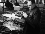 Worker at the Newspaper Printing Facility of the Daily Il Resto Del Carlino of Bologna Fotografie-Druck von A. Villani