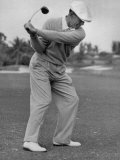 Golfer Ben Hogan, Dropping His Club at Top of Backswing Fototryk i høj kvalitet af J. R. Eyerman