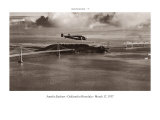 Amelia Earhart en vuelo, de Oakland a Honolulú, 17 de marzo de 1937 Lámina giclée por Clyde Sunderland Amelia Earhart en vuelo, de Oakland a Honolulú, 17 de marzo de 1937 Lámina giclée por Clyde Sunderland