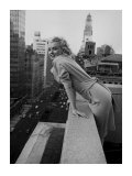 Marilyn Monroe at the Ambassador Hotel, New York, c.1955 Poster von Ed Feingersh