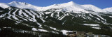 Ski Resorts in Front of a Mountain Range, Breckenridge, Summit County, Colorado, USA Photographie par Panoramic Images 