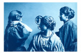 Women Dressing Hair Pósters