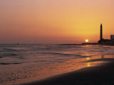 Playa De Maspalomas and Lighthouse at Sunset, Gran Canaria, Canary Islands, Spain, Atlantic, Europe Photographie par Pearl Bucknall