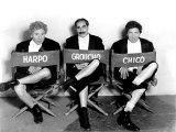 Marx Brothers - Harpo Marx, Groucho Marx, Chico Marx on the Set of Night at the Opera, 1935 Affiches