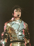 Michael Jackson Performing on Stage in Sheffield, July 10, 1997 Photographie
