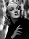 Marlene Dietrich, Early 1940s Posters
