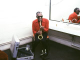 Ray Charles with His Alto Saxophone Backstage Pósters Ray Charles with His Alto Saxophone Backstage Pósters