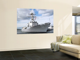 Sailors Stationed Aboard the Guided-Missile Destroyer USS Momsen (DDG 92) Man the Rails Wandgemälde