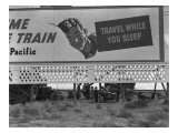 National Association of Manufacturers Billboard Shelters Destitute Families of Migrant Laborers Posters af Dorothea Lange