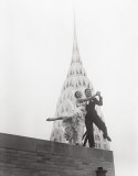 Dancing by Chrysler Building Affiche