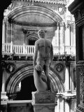 Statue of the Roman God Mars Standing Inside the Doge's Palace Lámina fotográfica por John Phillips Statue of the Roman God Mars Standing Inside the Doge's Palace Lámina fotográfica por John Phillips
