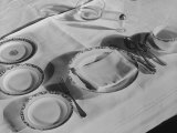 Place Setting of Supreme Court Justice Willis Van Devanter, Dining Room of Supreme Court Building Lámina fotográfica por Margaret Bourke-White
