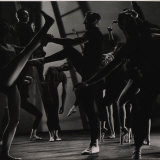 Choreographer Jerome Robbins Lámina fotográfica por Gjon Mili Choreographer Jerome Robbins Lámina fotográfica por Gjon Mili