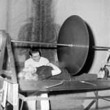 Ralph Morse - Man Saws Girl in Half, Vaudeville, Magic, Illusionist Speciální fotografická reprodukce Ralph Morse - Man Saws Girl in Half, Vaudeville, Magic, Illusionist Speciální fotografická reprodukce
