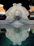 Fountain on the Lungotevere Aventino Photographie par Cesare Tallone