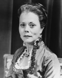 Annette Crosbie Photo