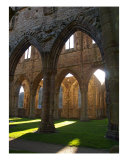Tintern Abbey Arches-1 Photographie par Jennifer Norland