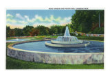 Waco, Texas - Cameron Park View of the Rose Garden and Fountains, c.1944 Posters
