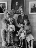 German Toy Maker Otto Steiff Posing with His Family and a Huge Teddy Bear Lámina fotográfica